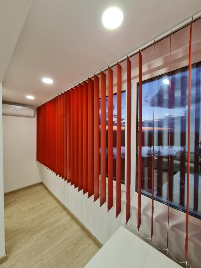 Luxury Panoramic Apartment Oradea Bagian luar foto