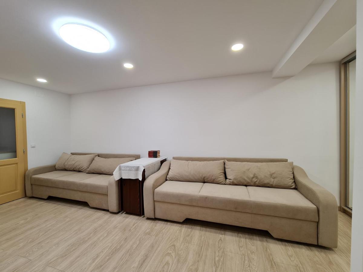 Luxury Panoramic Apartment Oradea Bagian luar foto