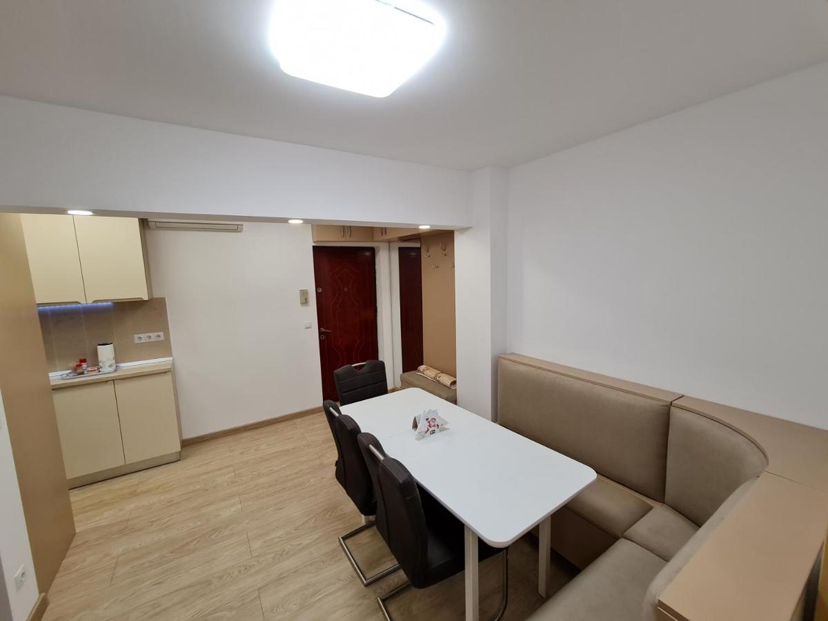 Luxury Panoramic Apartment Oradea Bagian luar foto
